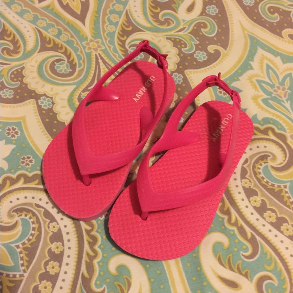 💚 Old Navy Sandals toddler size 7